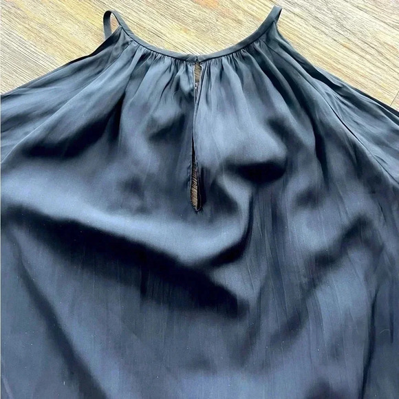 Ramy Brook cold shoulder top in black long sleeve… Size Medium - Picture 3 of 5